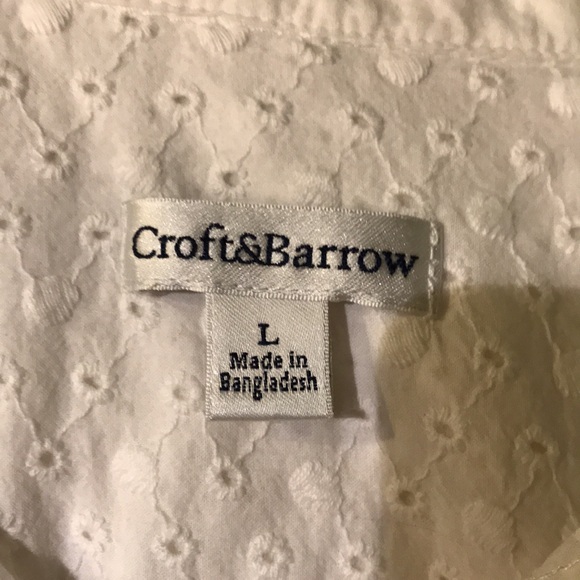 Croft and Barrow eyelet sleeveless button down shirt - Picture 6 of 8